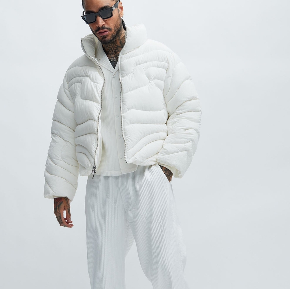 NEW! white puffer jacket Size s FASHION NOVA